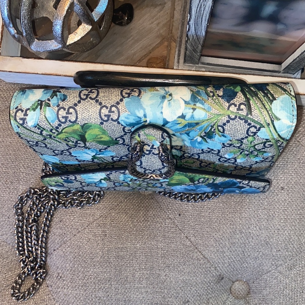 Gucci Blue Blooms GG Supreme Canvas Dionysus Wallet On Chain - Picture 9 of 13
